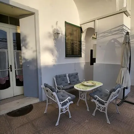 La Cupoletta Holiday home Meta